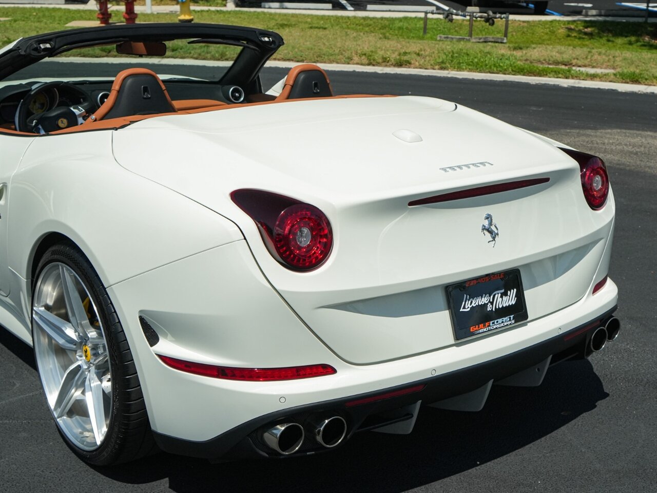 2017 Ferrari California T photo 51