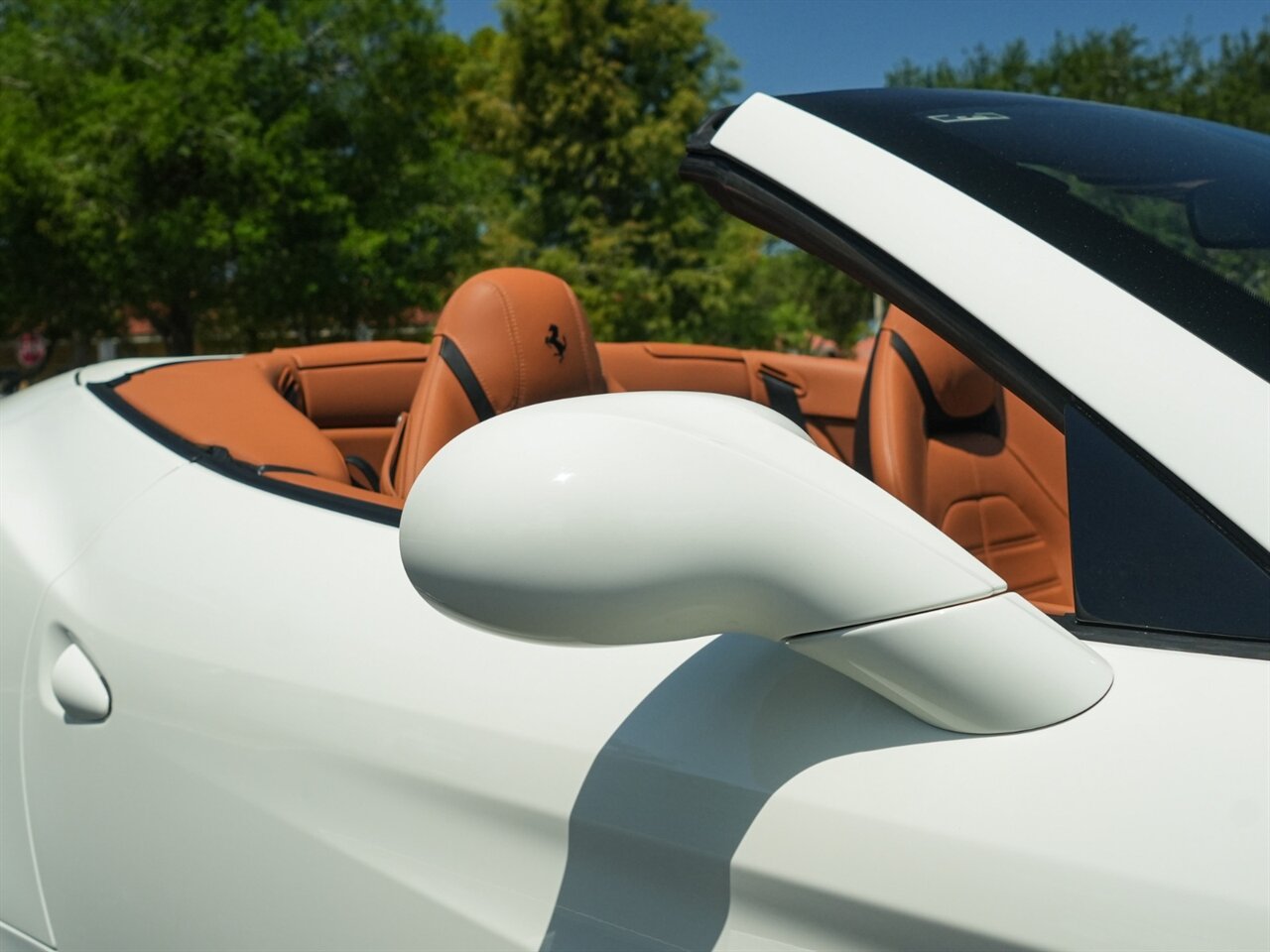 2017 Ferrari California T photo 62