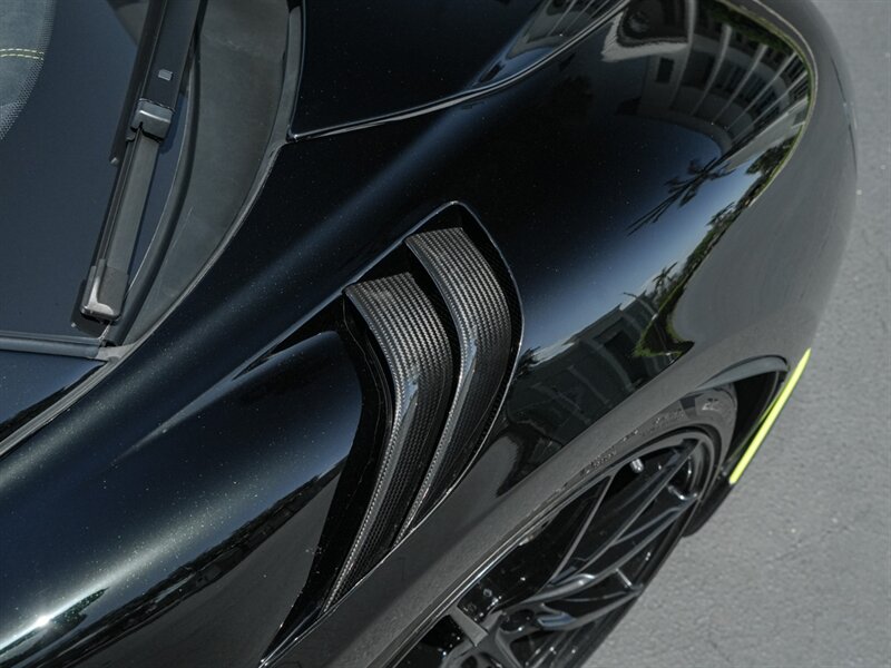 2020 McLaren 600LT Spider   - Photo 60 - Bonita Springs, FL 34134