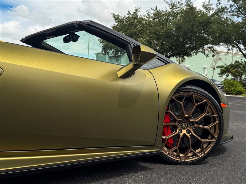2022 Lamborghini Huracan EVO Spyder - Photo 51 - Bonita Springs, FL 34134