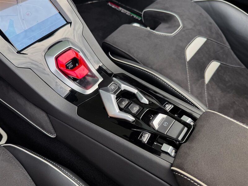 2022 Lamborghini Huracan EVO Spyder - Photo 17 - Bonita Springs, FL 34134