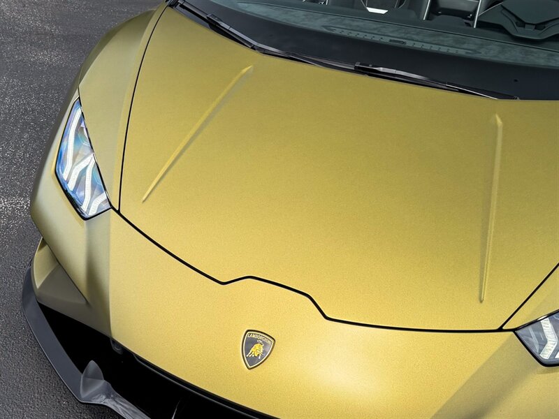 2022 Lamborghini Huracan EVO Spyder - Photo 4 - Bonita Springs, FL 34134