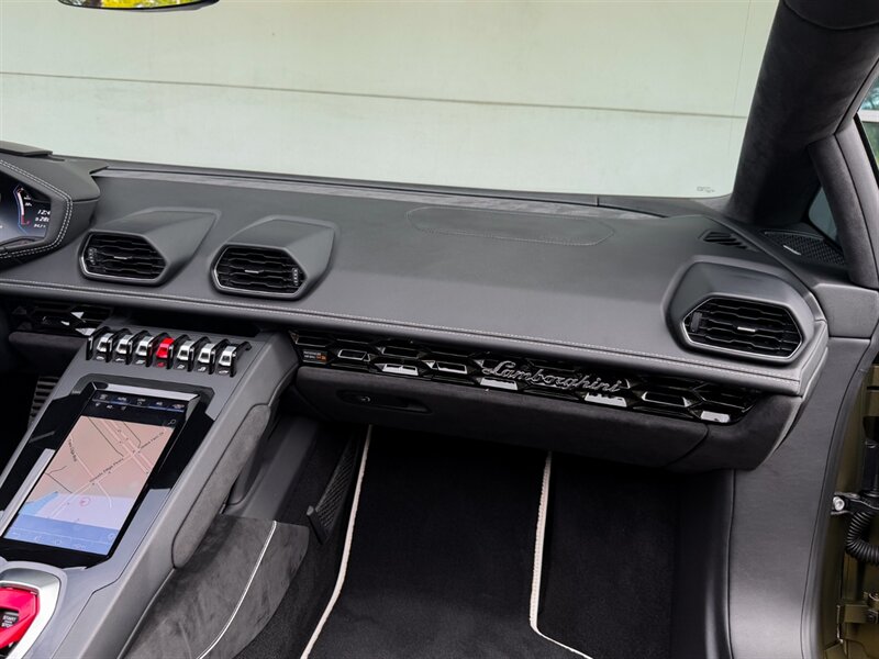 2022 Lamborghini Huracan EVO Spyder - Photo 28 - Bonita Springs, FL 34134