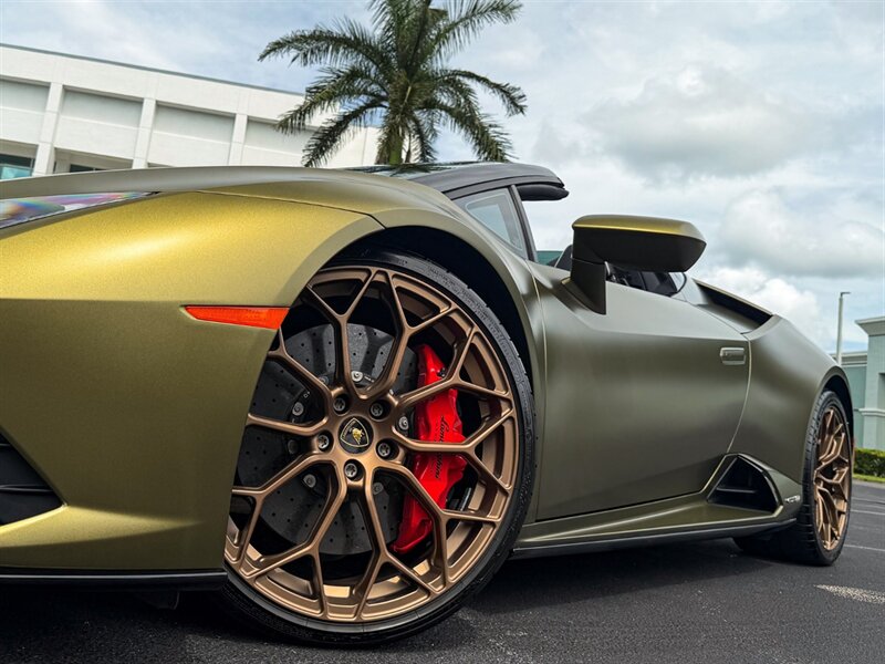 2022 Lamborghini Huracan EVO Spyder - Photo 11 - Bonita Springs, FL 34134