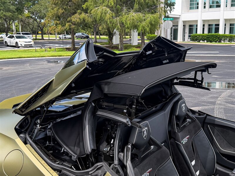 2022 Lamborghini Huracan EVO Spyder - Photo 56 - Bonita Springs, FL 34134