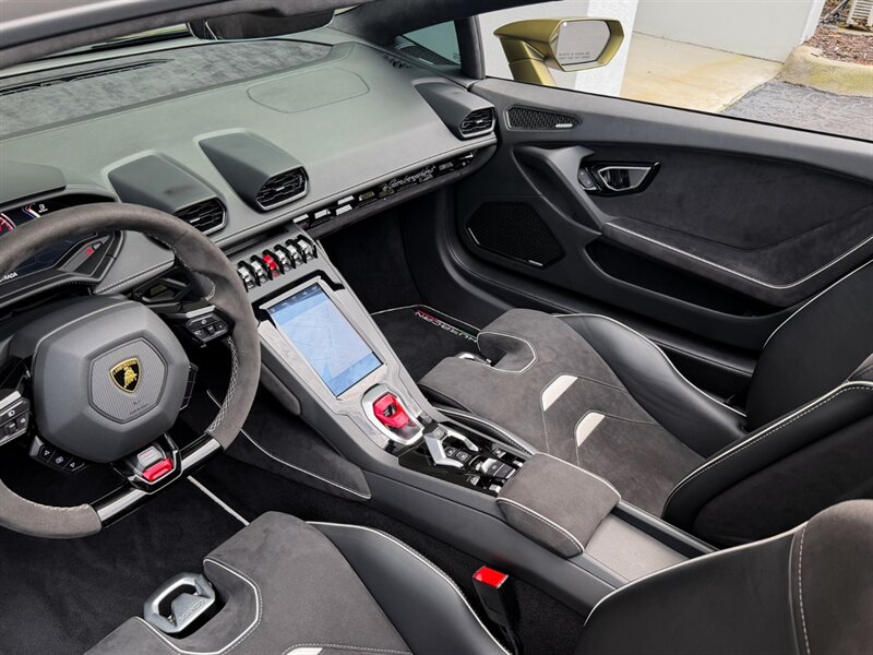 2022 Lamborghini Huracan EVO Spyder - Photo 14 - Bonita Springs, FL 34134