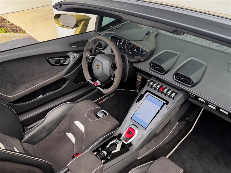 2022 Lamborghini Huracan EVO Spyder - Photo 27 - Bonita Springs, FL 34134