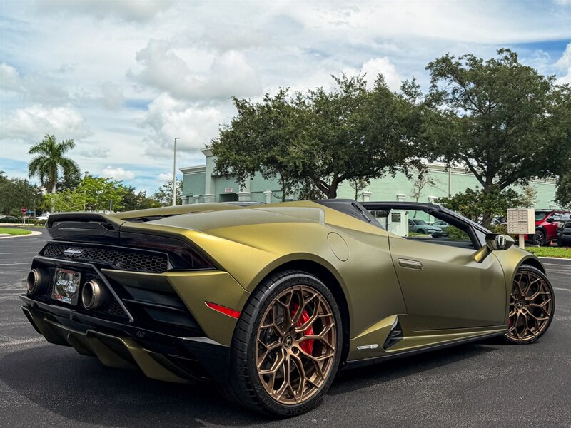 2022 Lamborghini Huracan EVO Spyder - Photo 49 - Bonita Springs, FL 34134