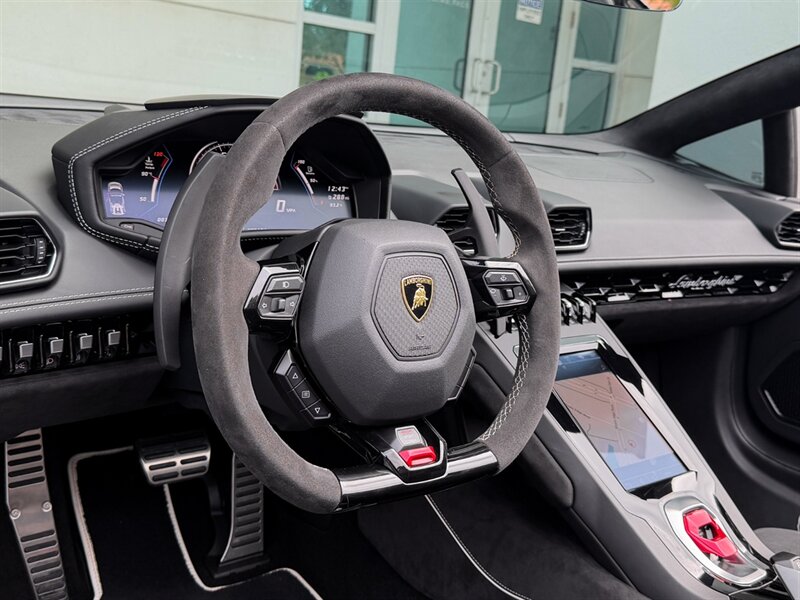 2022 Lamborghini Huracan EVO Spyder - Photo 12 - Bonita Springs, FL 34134