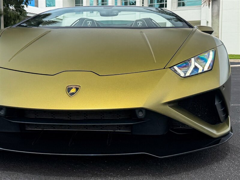 2022 Lamborghini Huracan EVO Spyder - Photo 3 - Bonita Springs, FL 34134