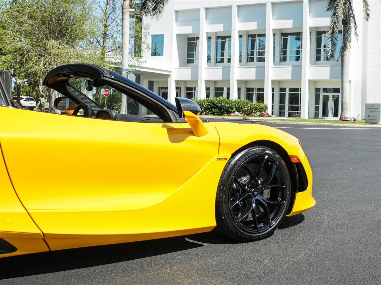 2020 McLaren 720S Spider Performance   - Photo 62 - Bonita Springs, FL 34134