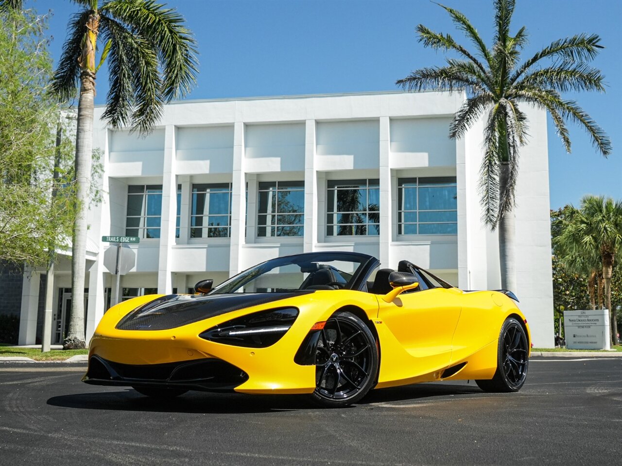 2020 McLaren 720S Spider Performance   - Photo 12 - Bonita Springs, FL 34134