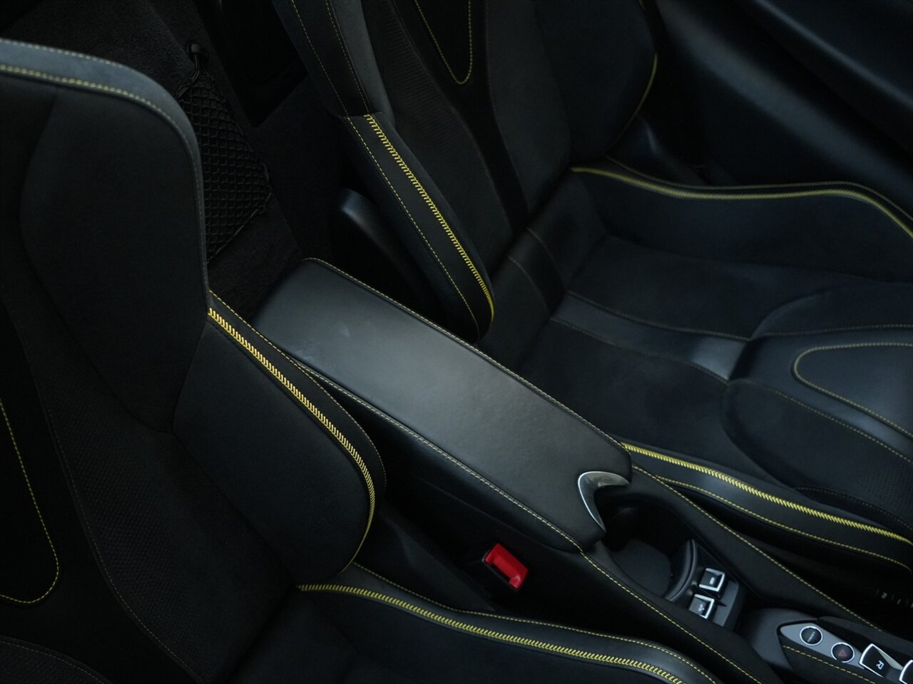 2020 McLaren 720S Spider Performance   - Photo 32 - Bonita Springs, FL 34134