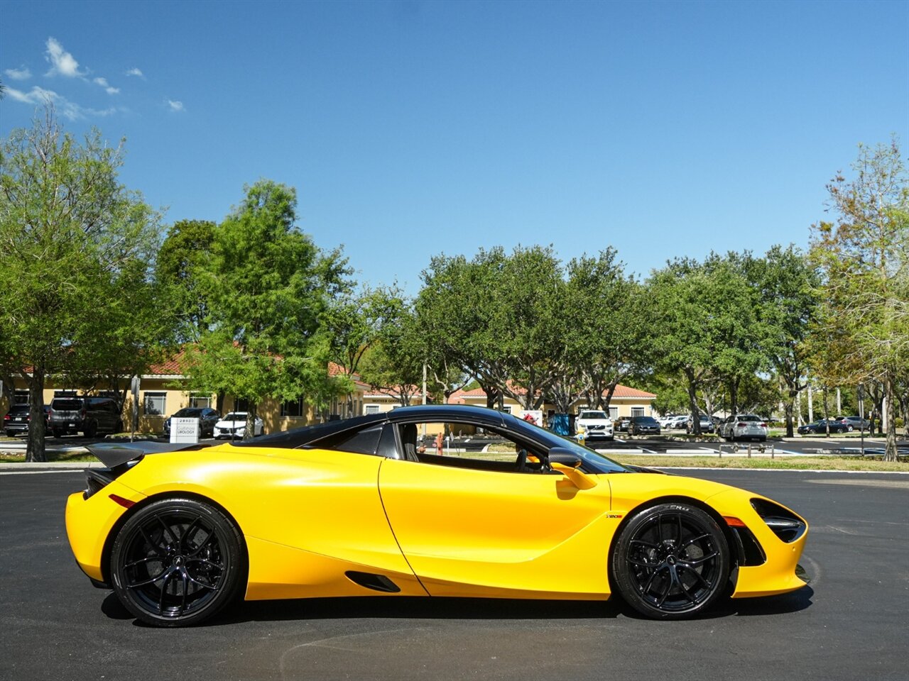 2020 McLaren 720S Spider Performance   - Photo 67 - Bonita Springs, FL 34134