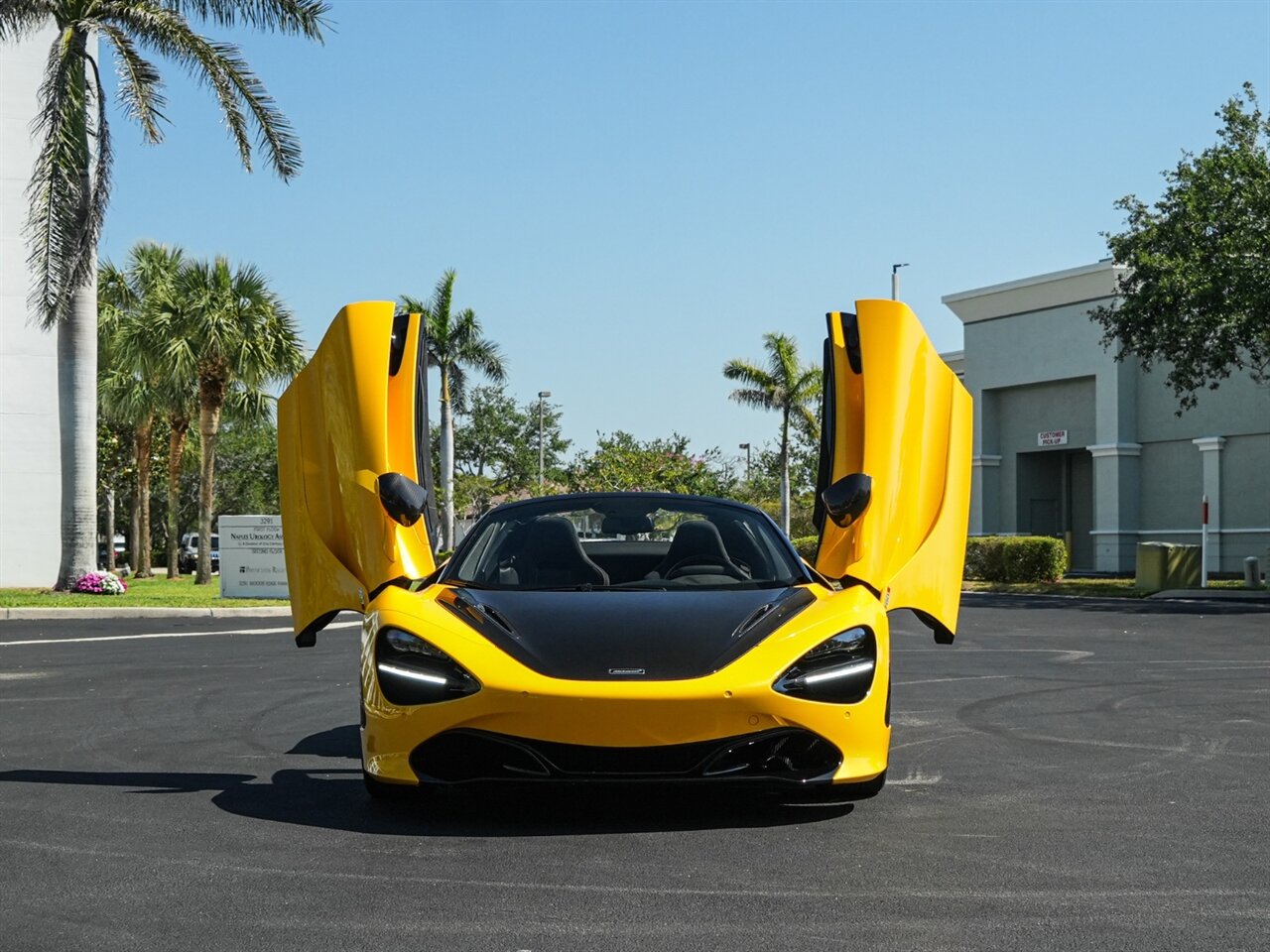 2020 McLaren 720S Spider Performance   - Photo 8 - Bonita Springs, FL 34134