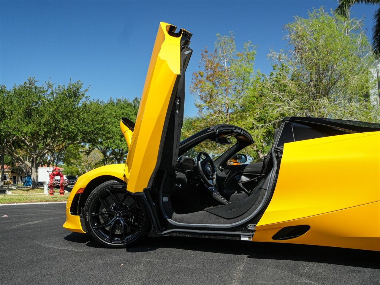 2020 McLaren 720S Spider Performance   - Photo 38 - Bonita Springs, FL 34134