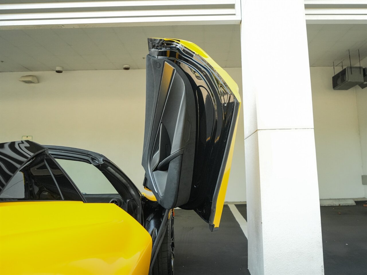 2020 McLaren 720S Spider Performance   - Photo 34 - Bonita Springs, FL 34134