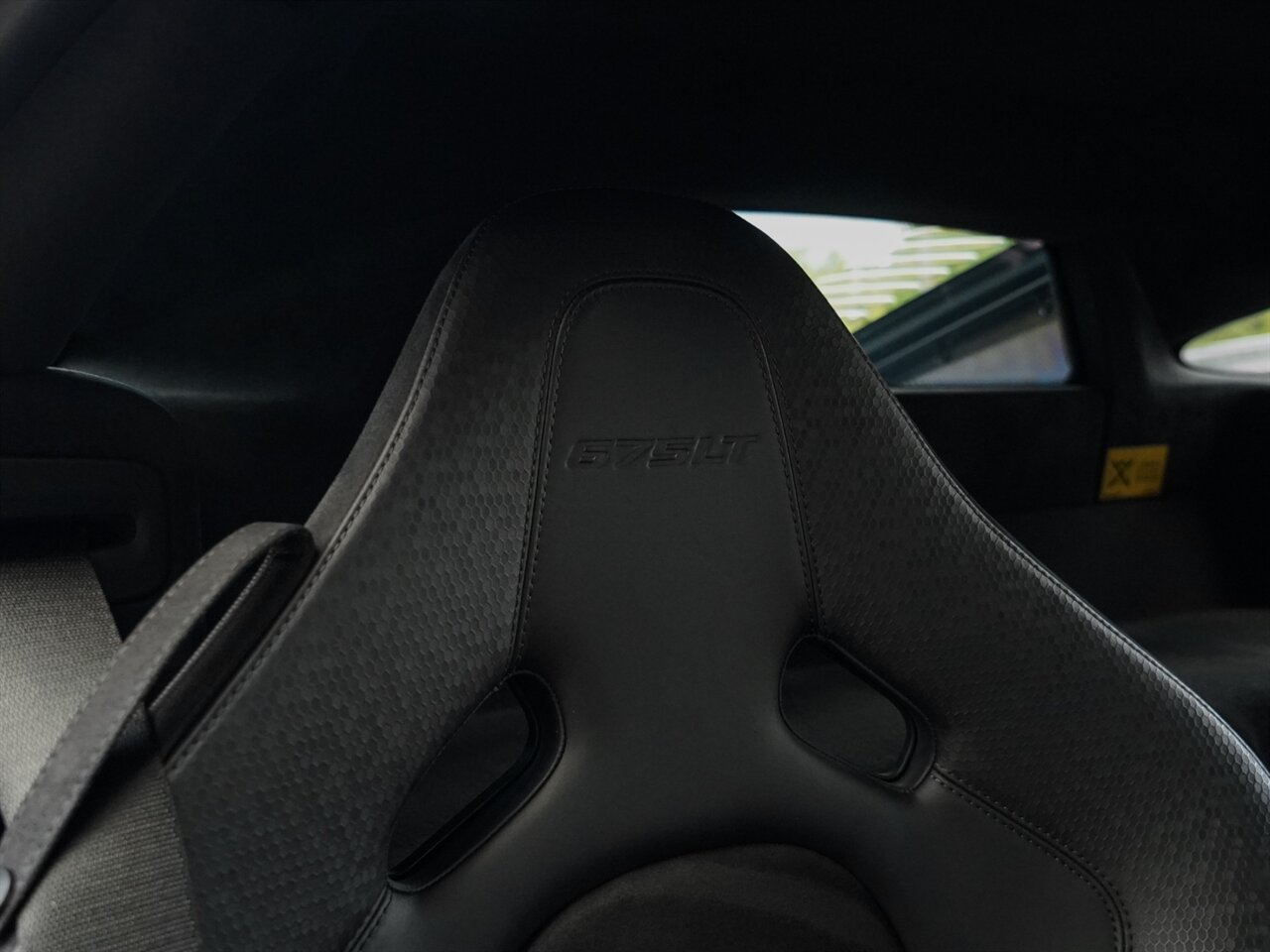 2016 McLaren 675LT   - Photo 28 - Bonita Springs, FL 34134