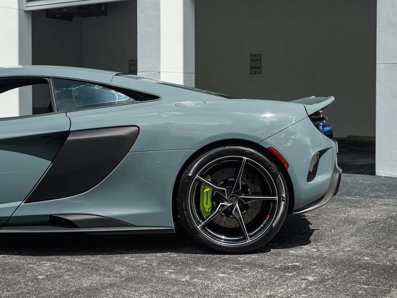 2016 McLaren 675LT   - Photo 40 - Bonita Springs, FL 34134