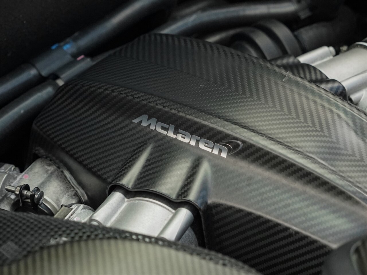 2016 McLaren 675LT   - Photo 33 - Bonita Springs, FL 34134