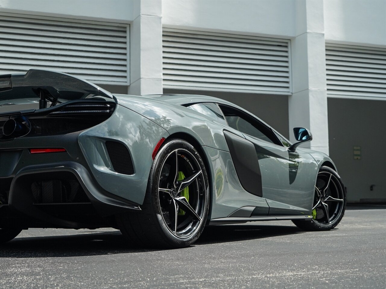 2016 McLaren 675LT   - Photo 60 - Bonita Springs, FL 34134