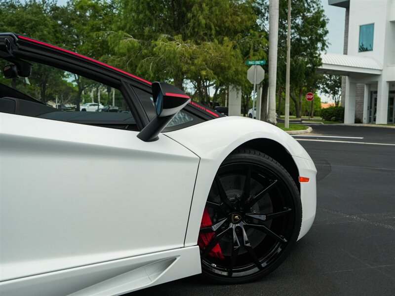 2016 Lamborghini Aventador LP 700-4   - Photo 63 - Bonita Springs, FL 34134