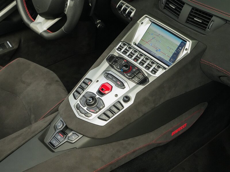 2016 Lamborghini Aventador LP 700-4   - Photo 36 - Bonita Springs, FL 34134