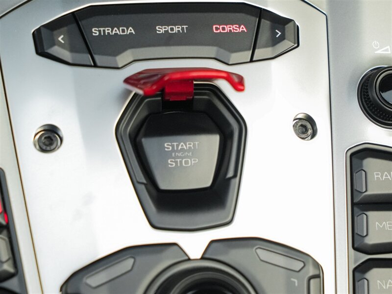 2016 Lamborghini Aventador LP 700-4   - Photo 22 - Bonita Springs, FL 34134