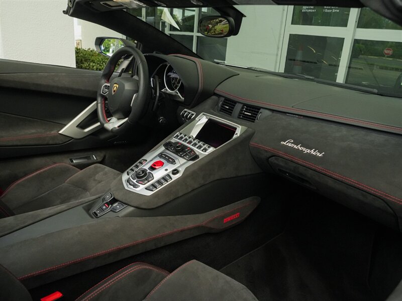 2016 Lamborghini Aventador LP 700-4   - Photo 32 - Bonita Springs, FL 34134