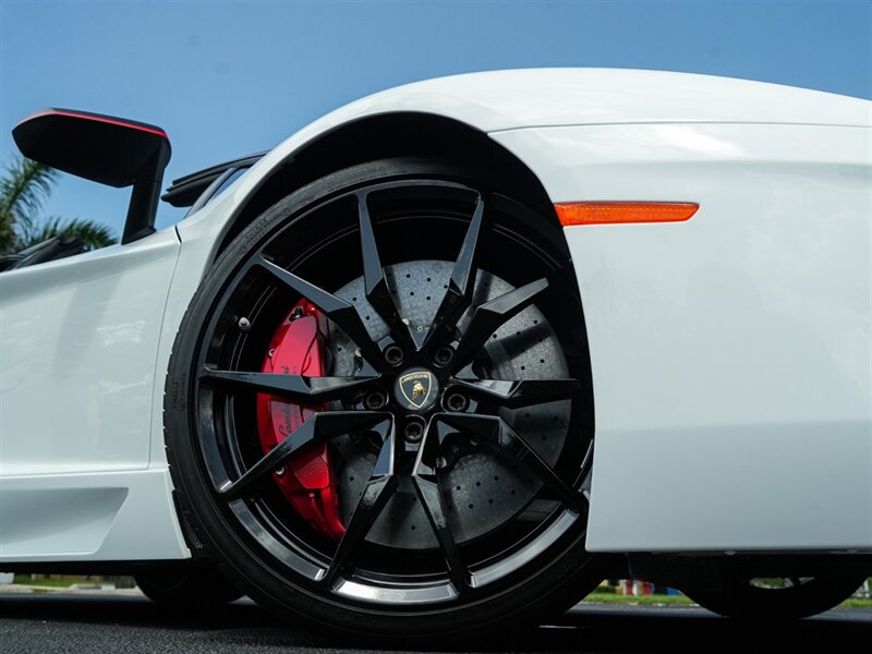 2016 Lamborghini Aventador LP 700-4   - Photo 72 - Bonita Springs, FL 34134