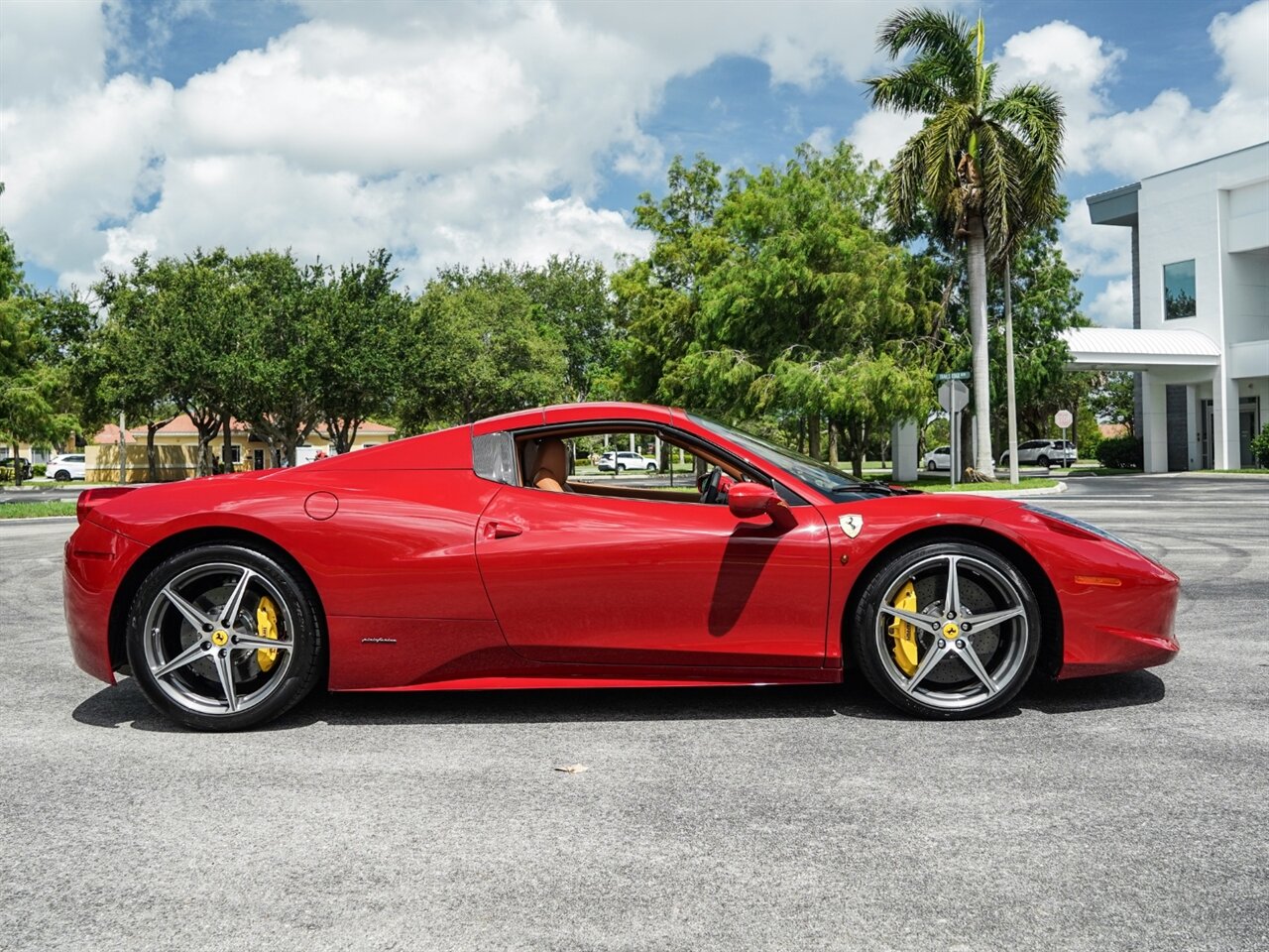 2014 Ferrari 458 Spider   - Photo 74 - Bonita Springs, FL 34134