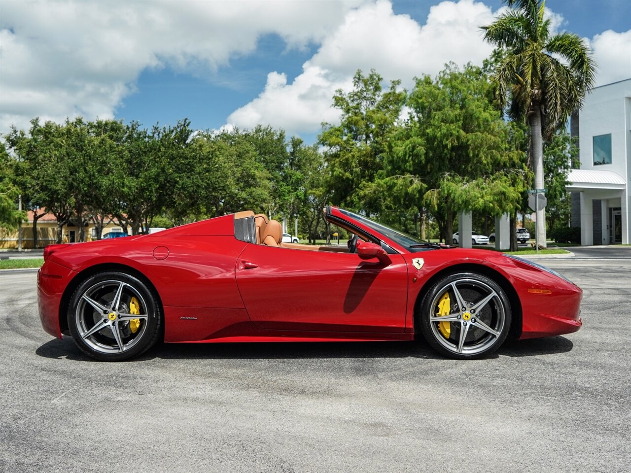 2014 Ferrari 458 Spider   - Photo 64 - Bonita Springs, FL 34134