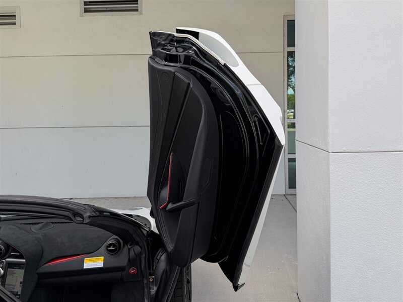 2021 McLaren 720S Spider Performance - Photo 34 - Bonita Springs, FL 34134