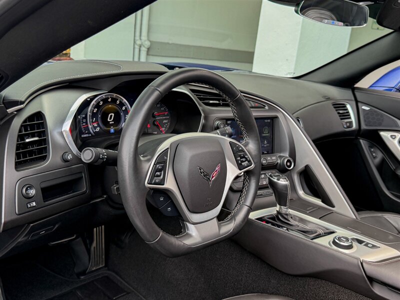 2019 Chevrolet Corvette Stingray - Photo 8 - Bonita Springs, FL 34134