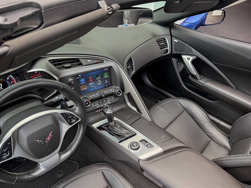 2019 Chevrolet Corvette Stingray - Photo 10 - Bonita Springs, FL 34134