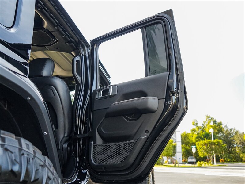 2022 Jeep Wrangler Unlimited Rubicon 392 - Photo 31 - Bonita Springs, FL 34134