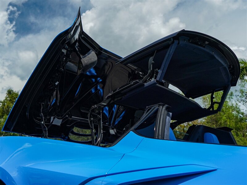 2022 Chevrolet Corvette Stingray 3LT - Photo 10 - Bonita Springs, FL 34134