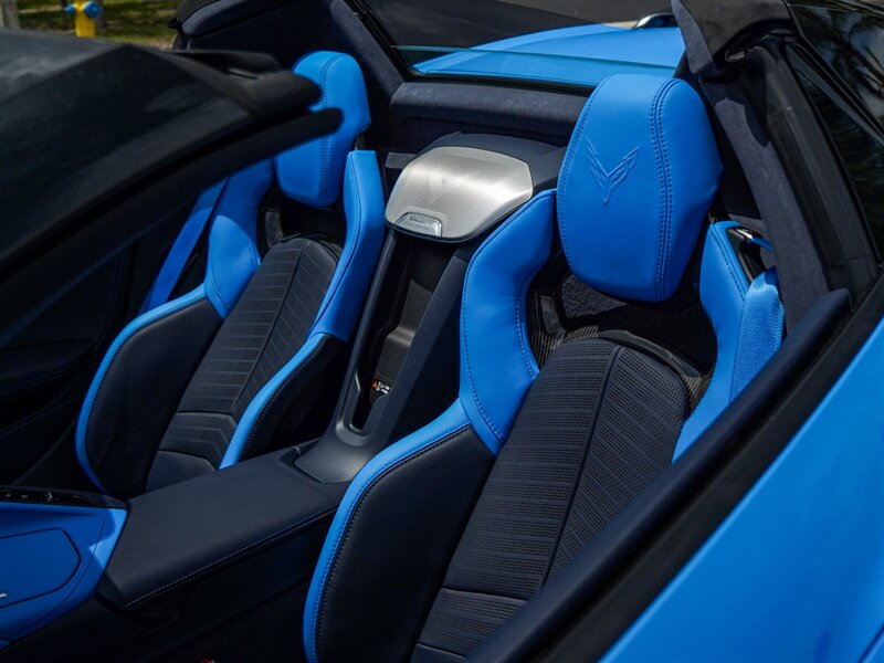 2022 Chevrolet Corvette Stingray 3LT - Photo 6 - Bonita Springs, FL 34134