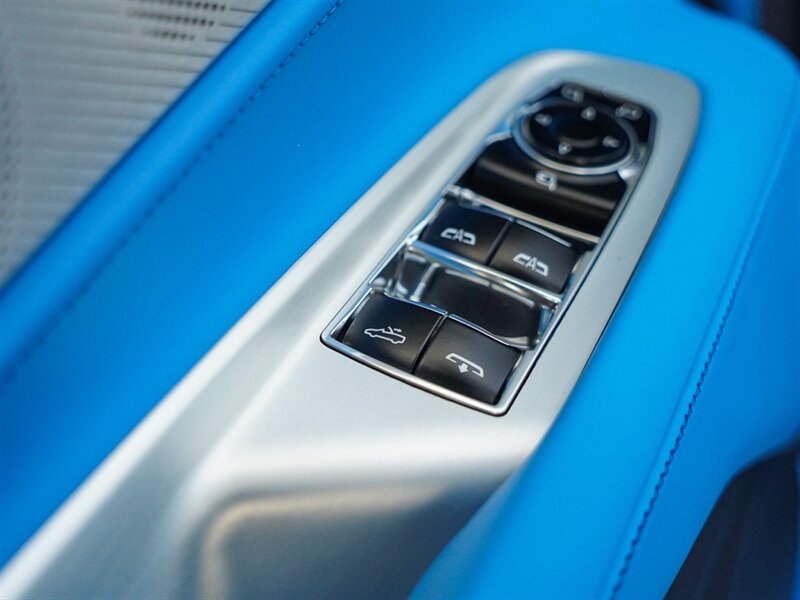 2022 Chevrolet Corvette Stingray 3LT - Photo 22 - Bonita Springs, FL 34134