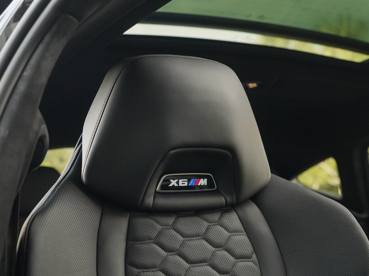 2021 BMW X6 M   - Photo 43 - Bonita Springs, FL 34134