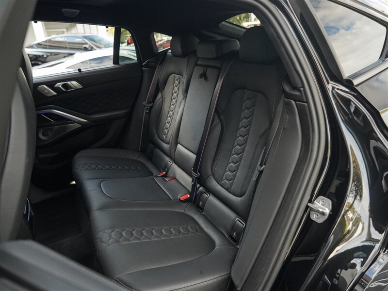 2021 BMW X6 M - Photo 33 - Bonita Springs, FL 34134