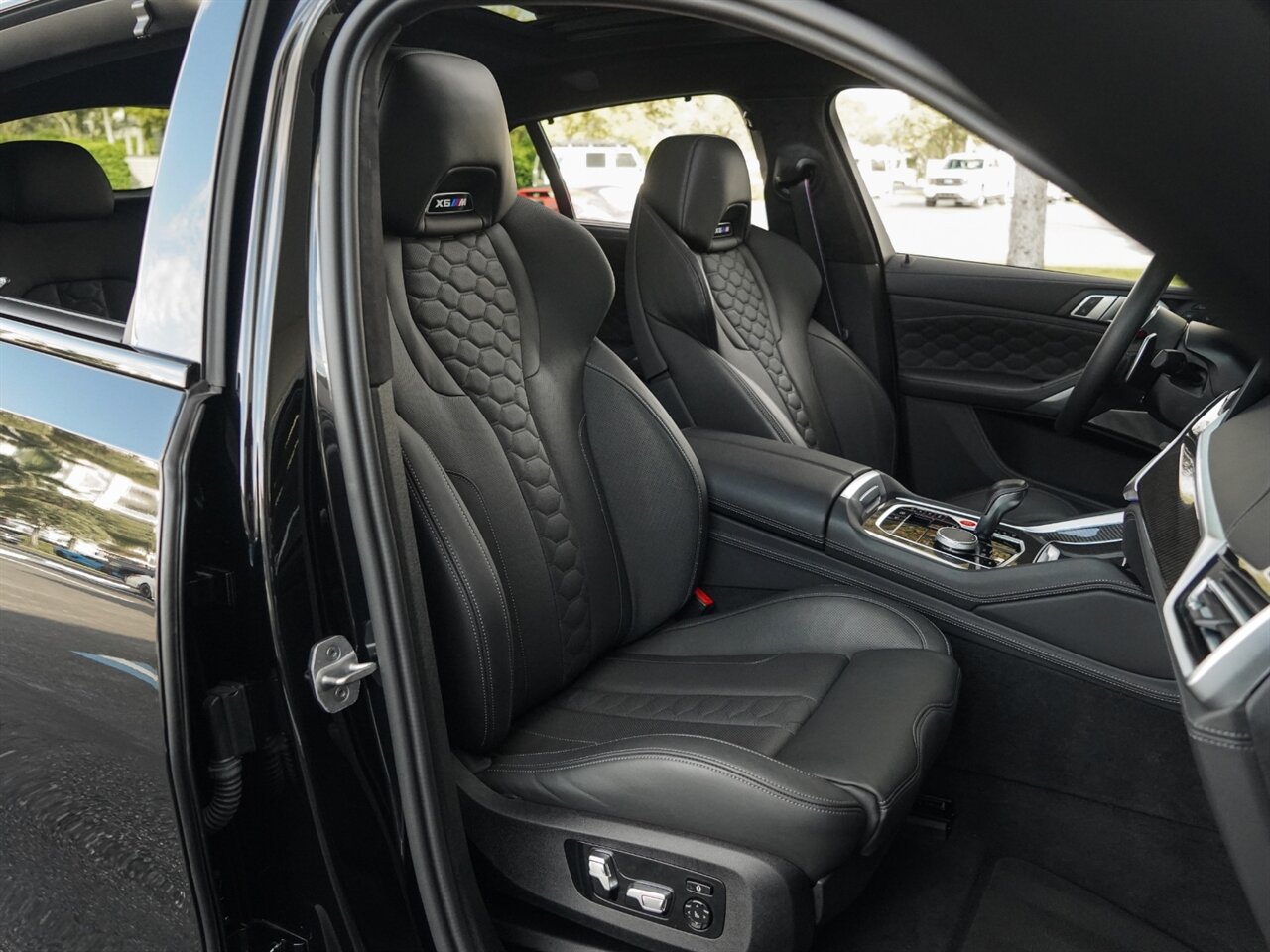 2021 BMW X6 M   - Photo 41 - Bonita Springs, FL 34134