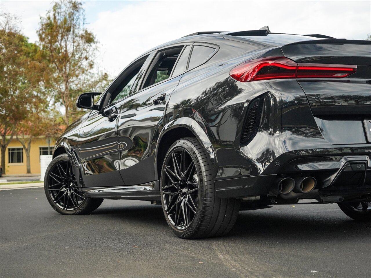 2021 BMW X6 M   - Photo 60 - Bonita Springs, FL 34134