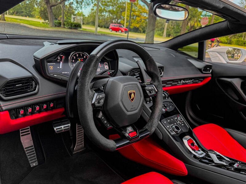 2017 Lamborghini Huracan LP 610-4 Spyder - Photo 12 - Bonita Springs, FL 34134