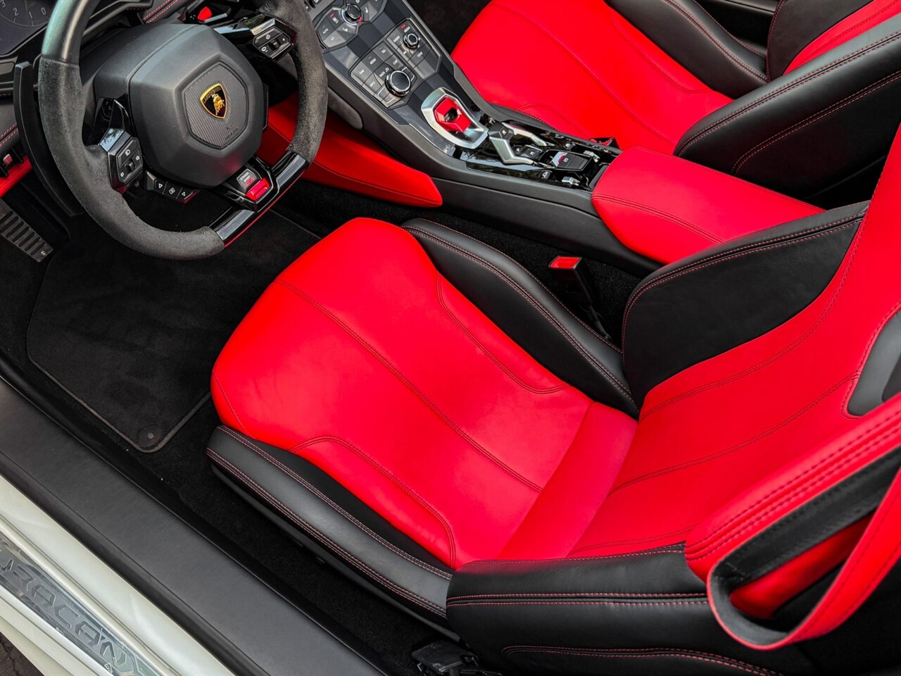2017 Lamborghini Huracan LP 610-4 Spyder   - Photo 25 - Bonita Springs, FL 34134