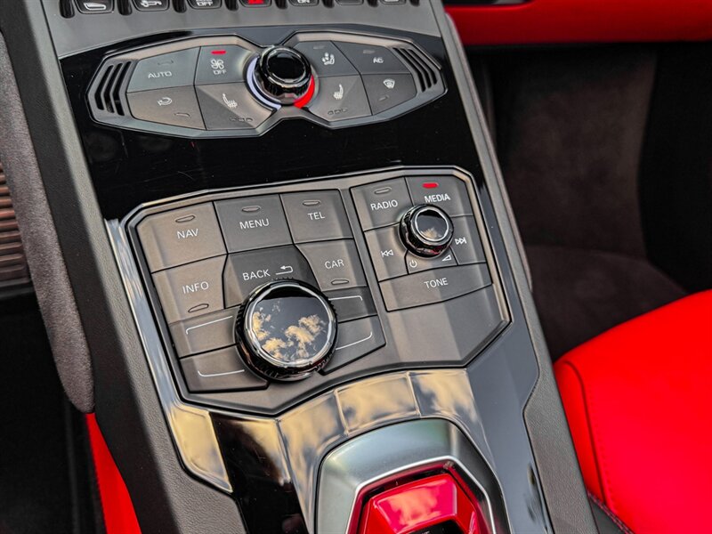 2017 Lamborghini Huracan LP 610-4 Spyder - Photo 19 - Bonita Springs, FL 34134