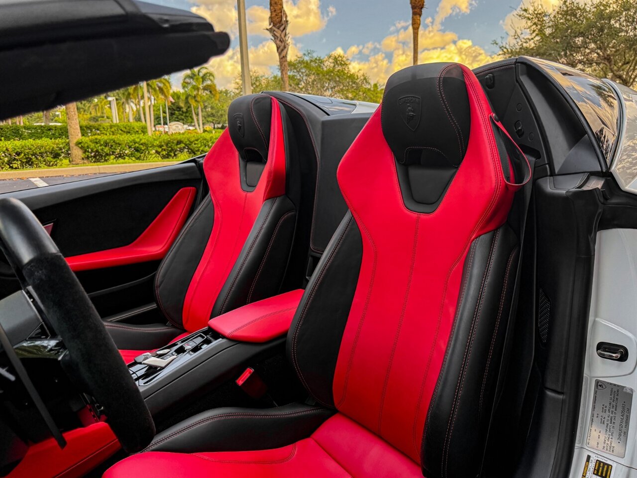 2017 Lamborghini Huracan LP 610-4 Spyder   - Photo 24 - Bonita Springs, FL 34134