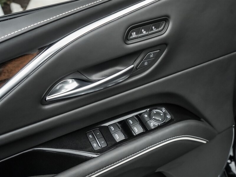 2022 Cadillac Escalade Sport Platinum   - Photo 23 - Bonita Springs, FL 34134