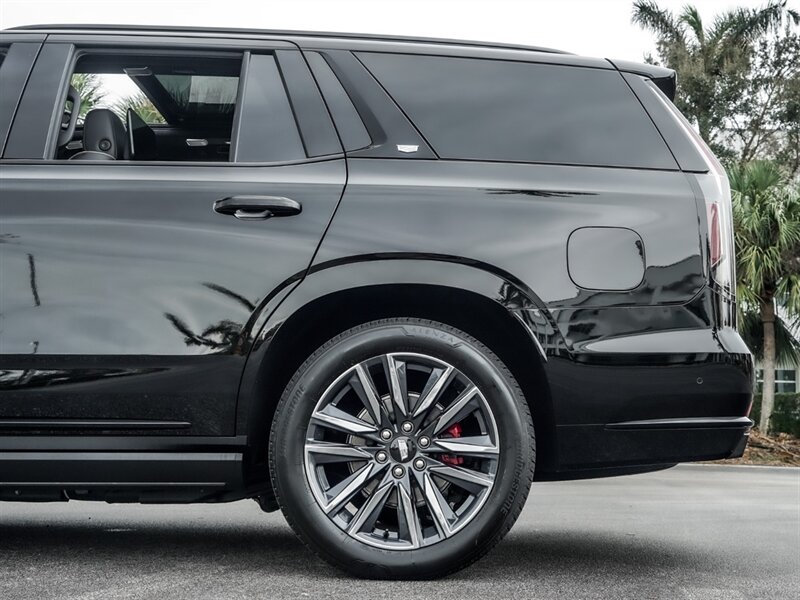 2022 Cadillac Escalade Sport Platinum   - Photo 37 - Bonita Springs, FL 34134