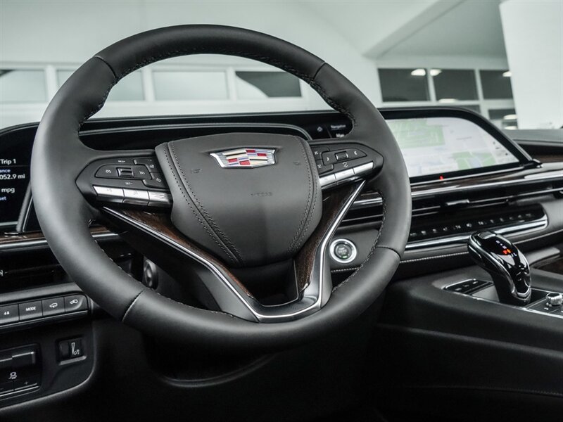 2022 Cadillac Escalade Sport Platinum   - Photo 12 - Bonita Springs, FL 34134